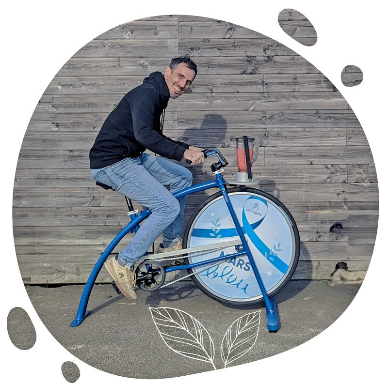 Vélo smoothie personnalisé pour un évènement autour de Mars Bleu